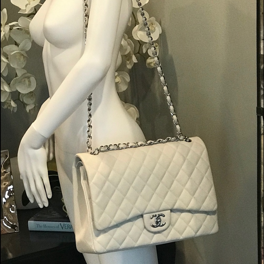 CHANEL ADDITIONAL PICS SIZE MAXI